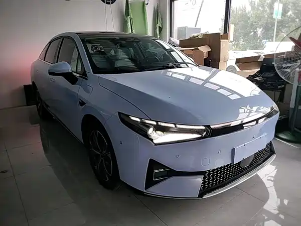 XPeng P5 2022