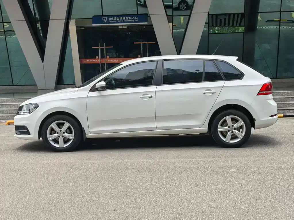 Volkswagen Santana 2016