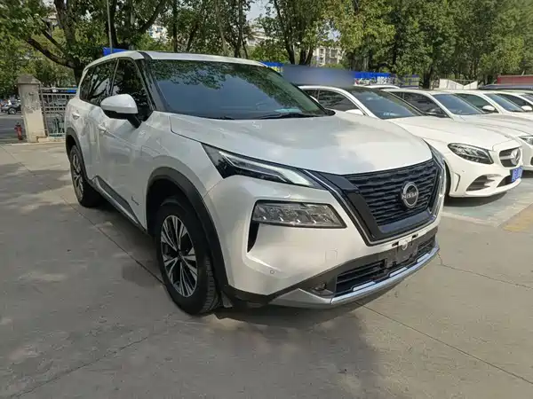 Nissan X-Trail 2024