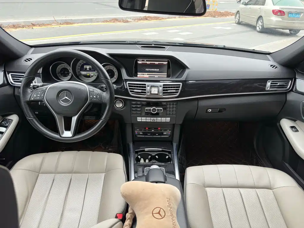 Mercedes-Benz E-Class 2015 — фото 10