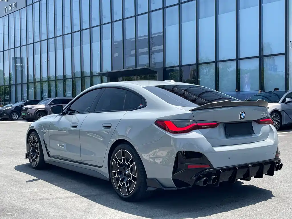 BMW 4 Series 2025 — фото 16