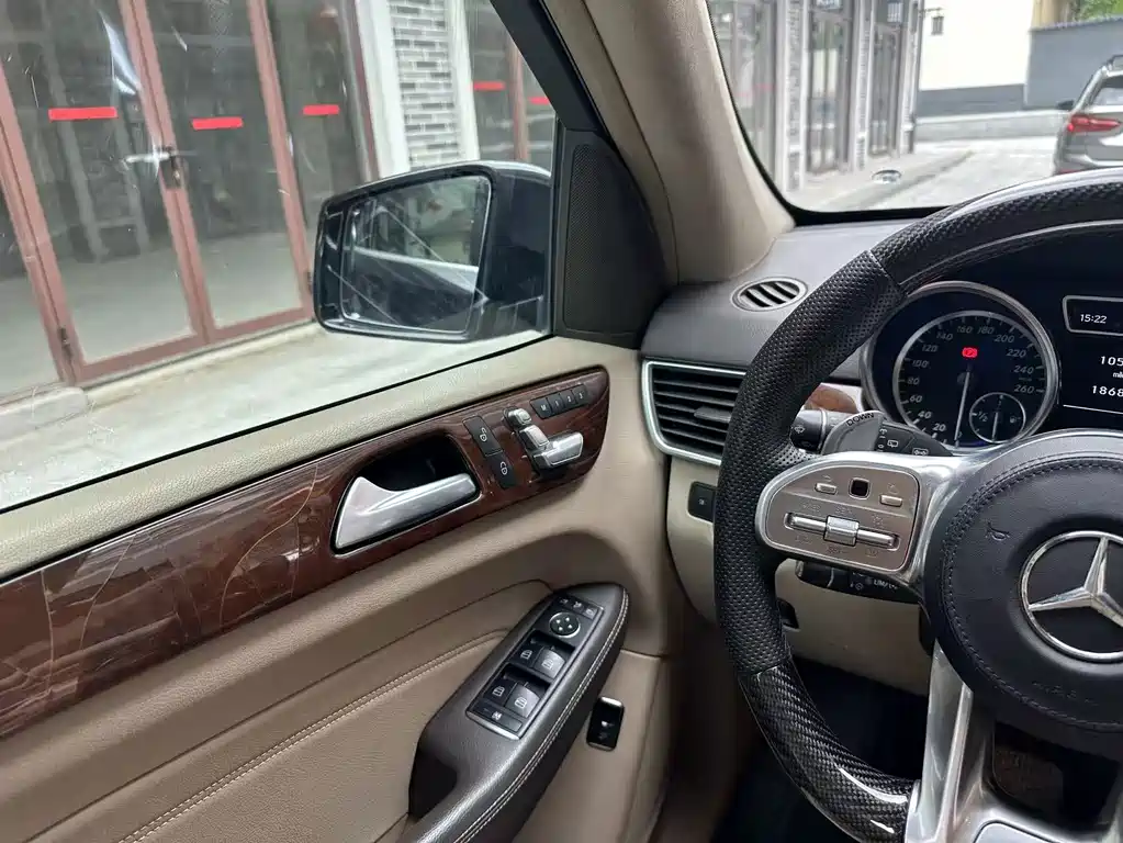Mercedes-Benz M-Class 2012 — фото 14