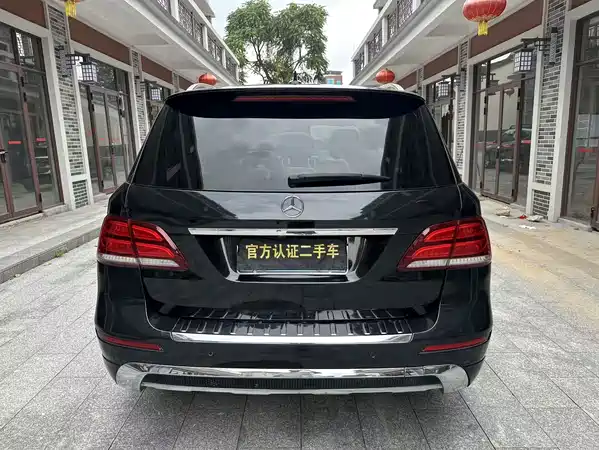 Mercedes-Benz M-Class 2012