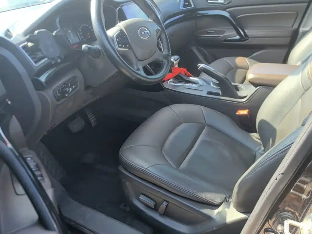 GAC Motor Trumpchi GS4 2015 — фото 15