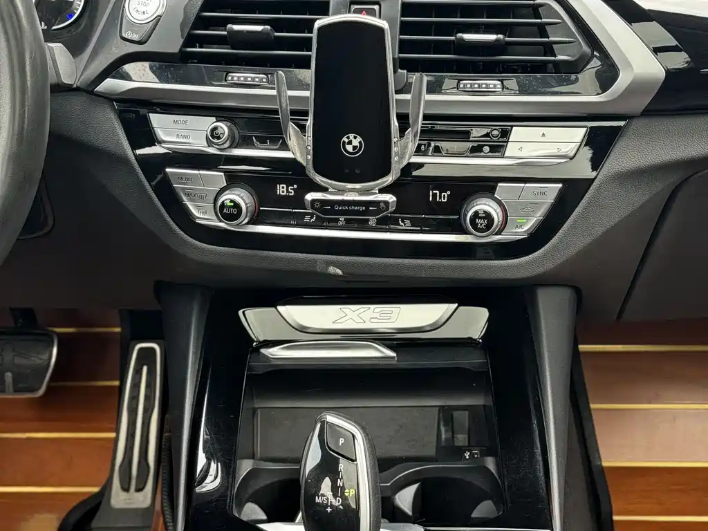 BMW X3 2019 — фото 15
