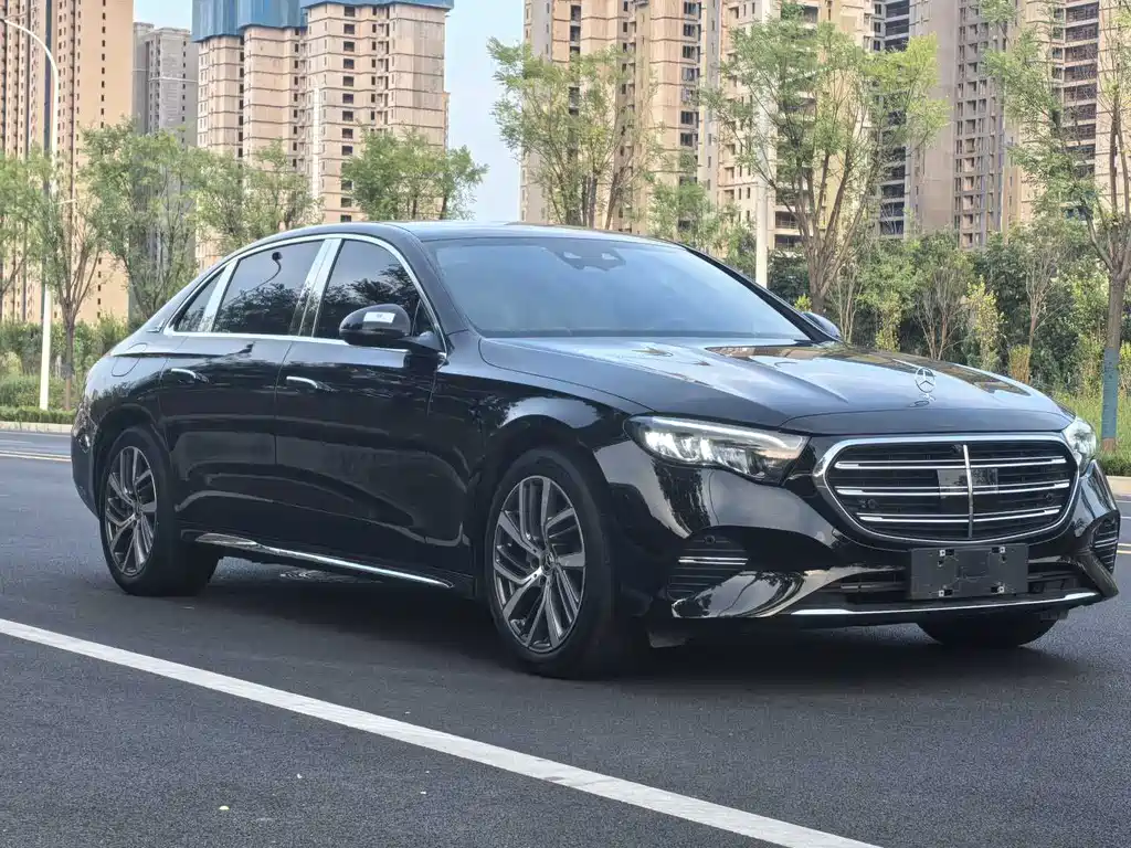 Mercedes-Benz E-Class 2025