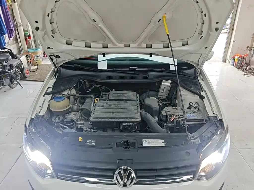 Volkswagen Polo 2017 — фото 20