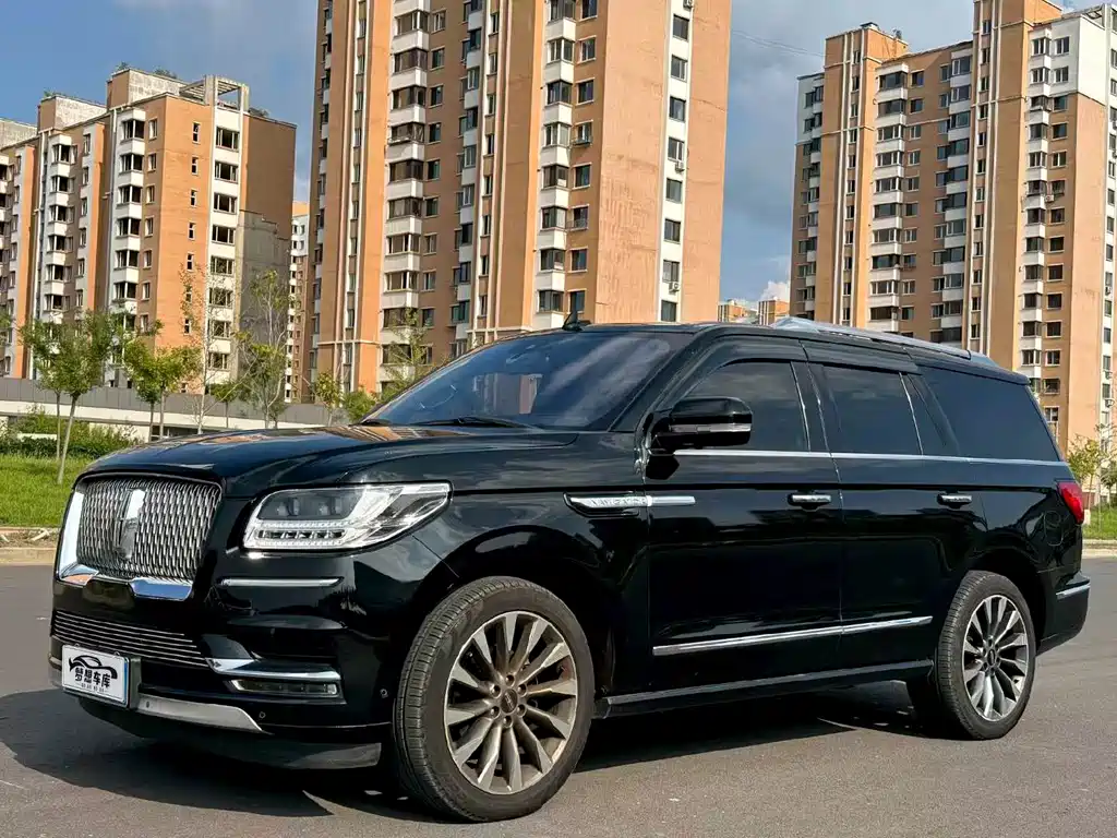 Lincoln Navigator 2018 — фото 3