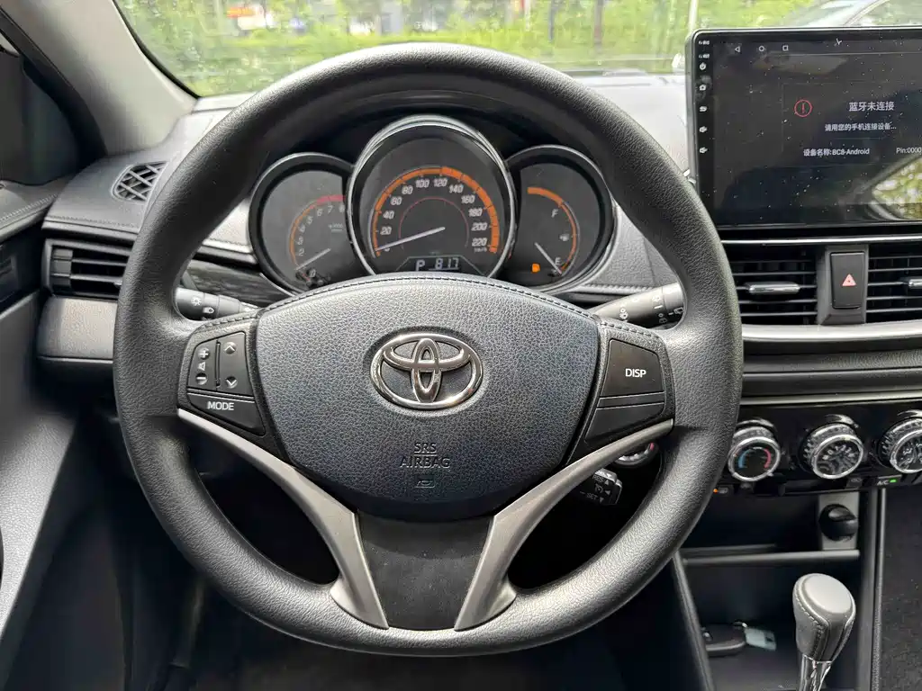 Toyota Yaris L 2022 — фото 31