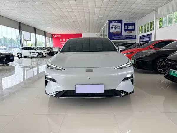 Geely Galaxy E8 2024