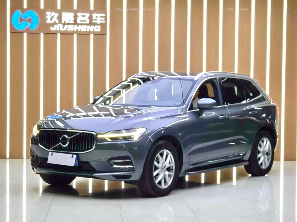 Volvo XC60 2019 — фото 1