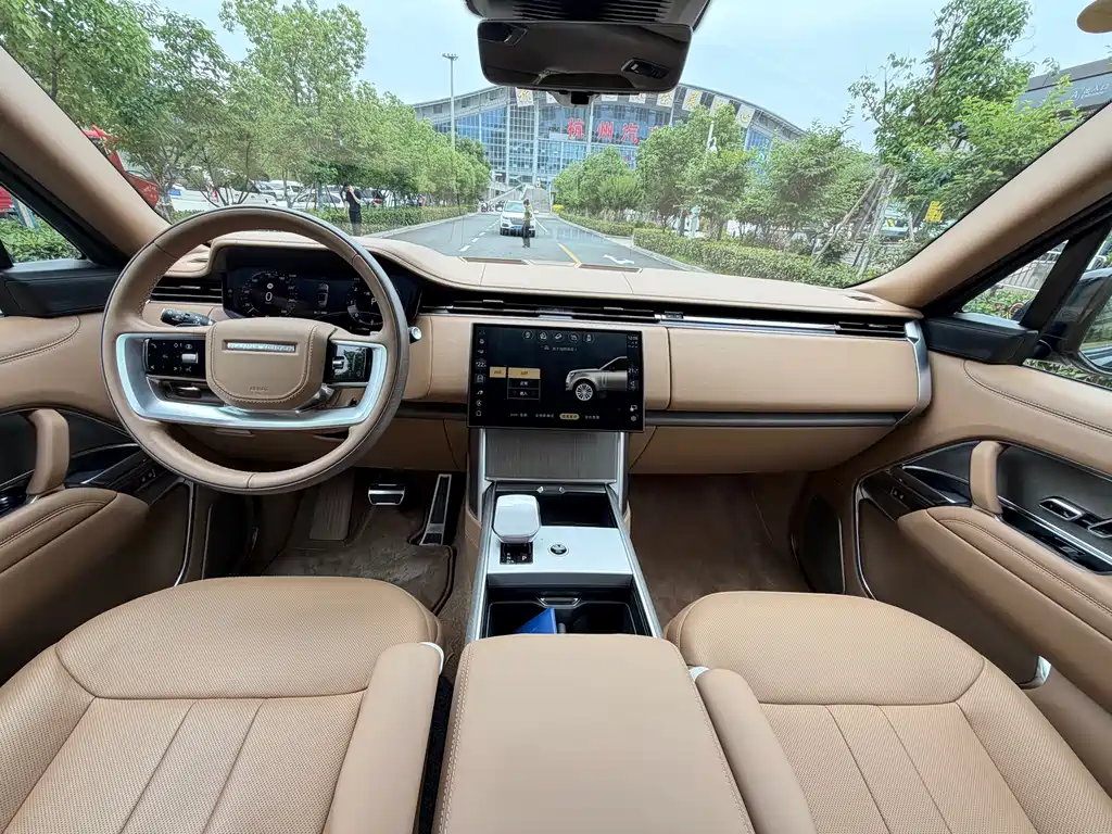 Land Rover Range Rover 2024 — фото 10