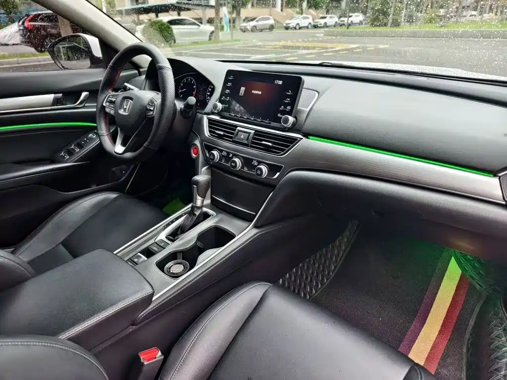 Honda Accord 2021 — фото 19