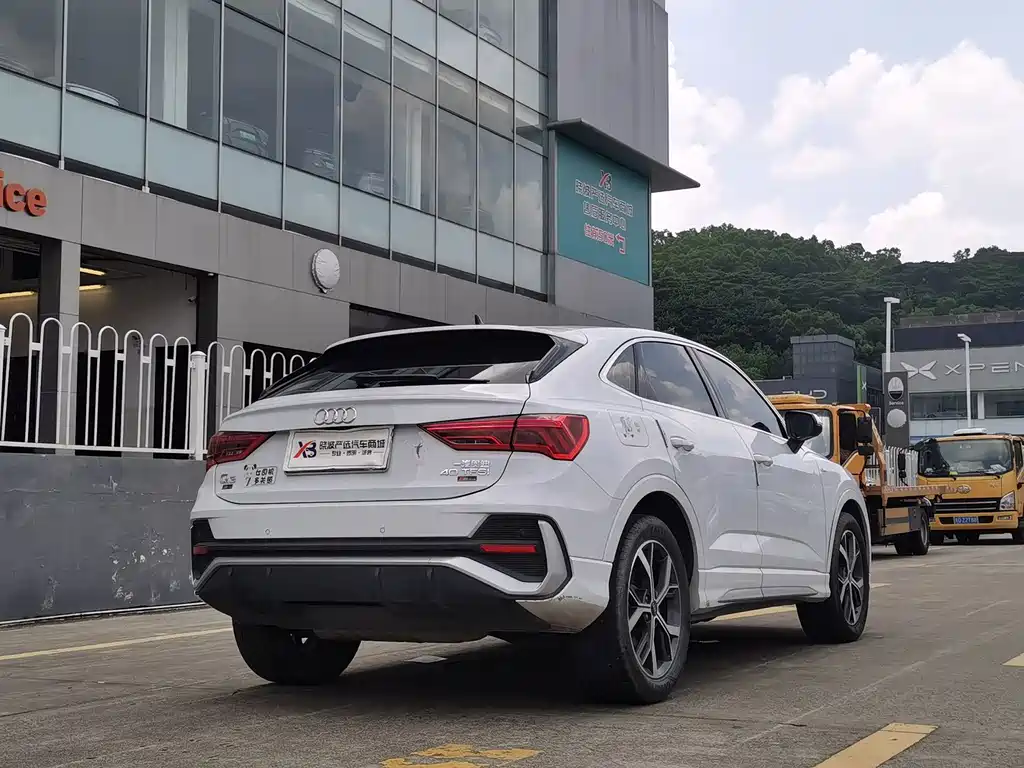 Audi Q3 Sportback 2022 — фото 12