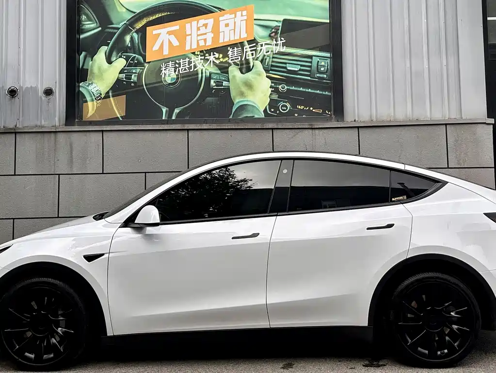 Tesla Model Y 2022 — фото 4