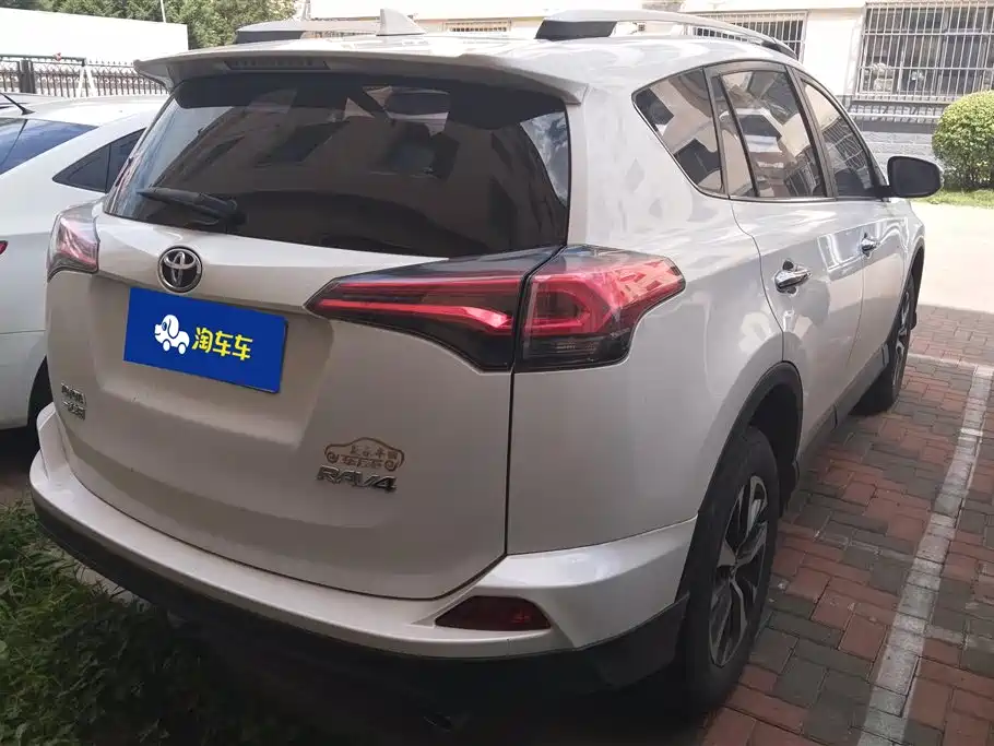 Toyota RAV4 2018