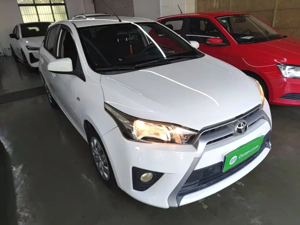 Toyota Yaris L 2015