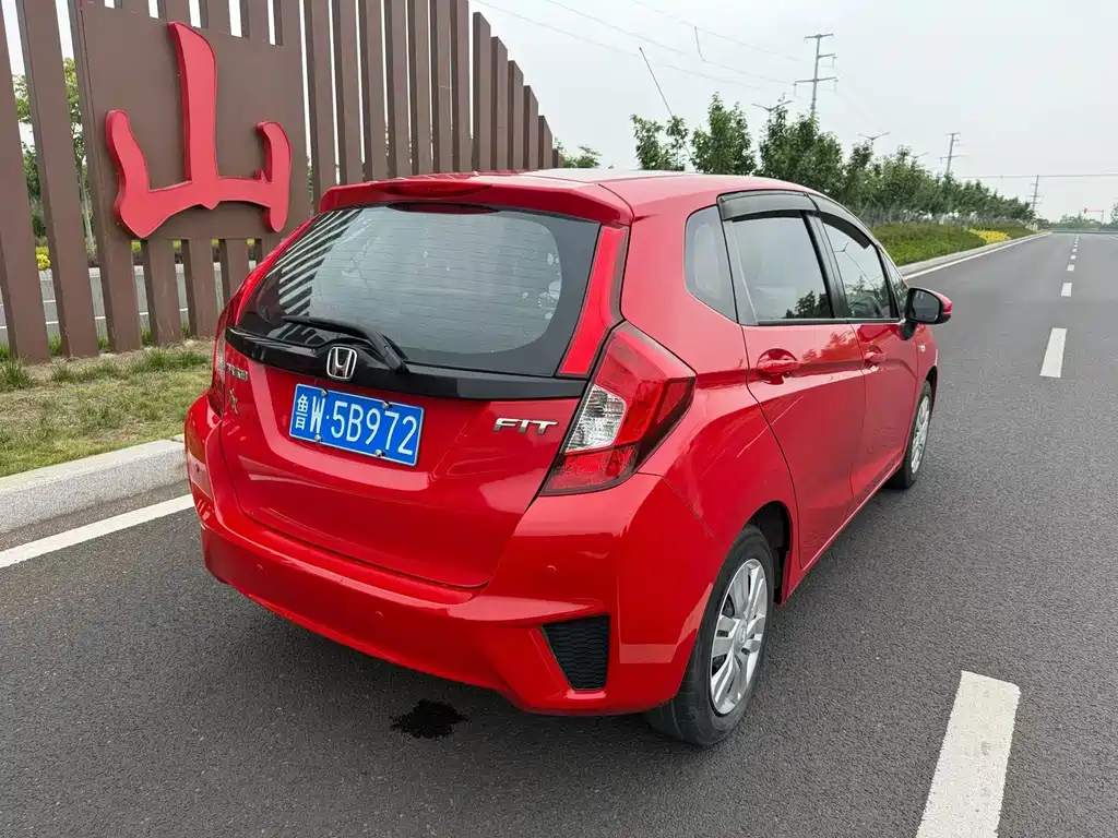 Honda Fit 2016 — фото 9