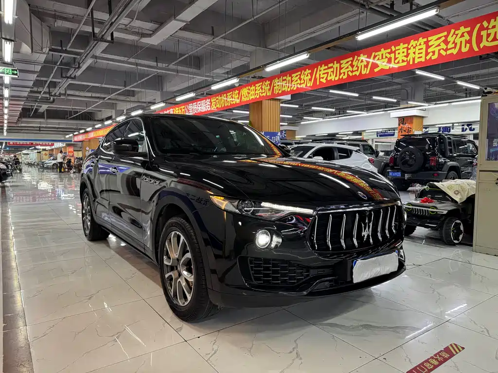 Maserati Levante 2018 — фото 3