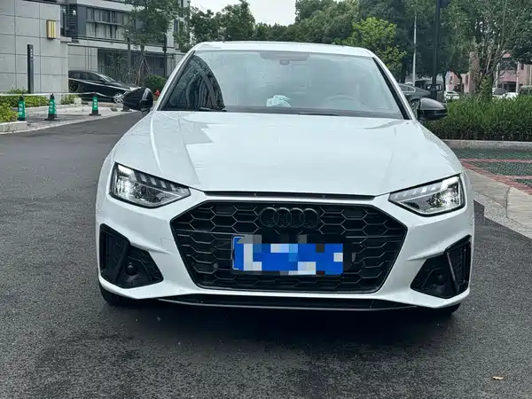 Audi A4L 2025