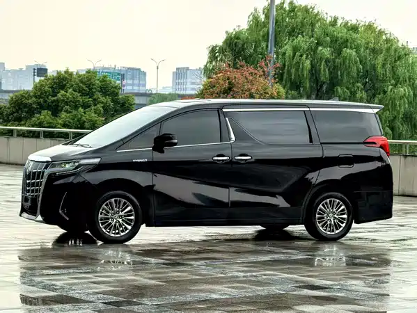 Toyota Alphard 2022