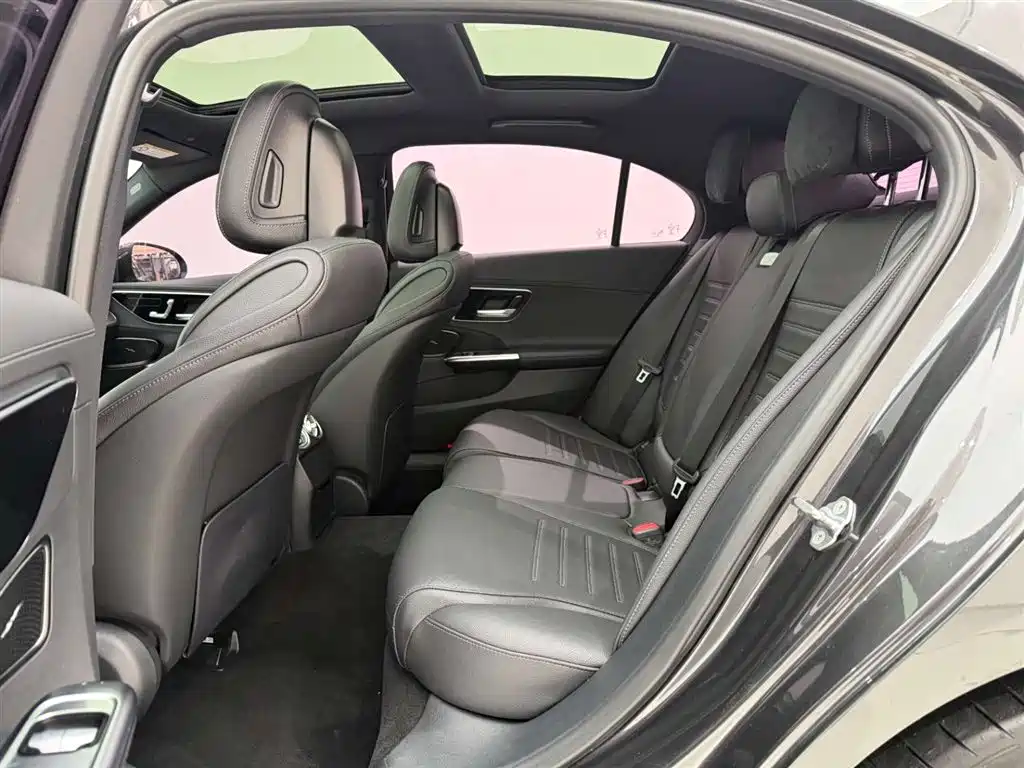 Mercedes-Benz C-Class 2022 — фото 17