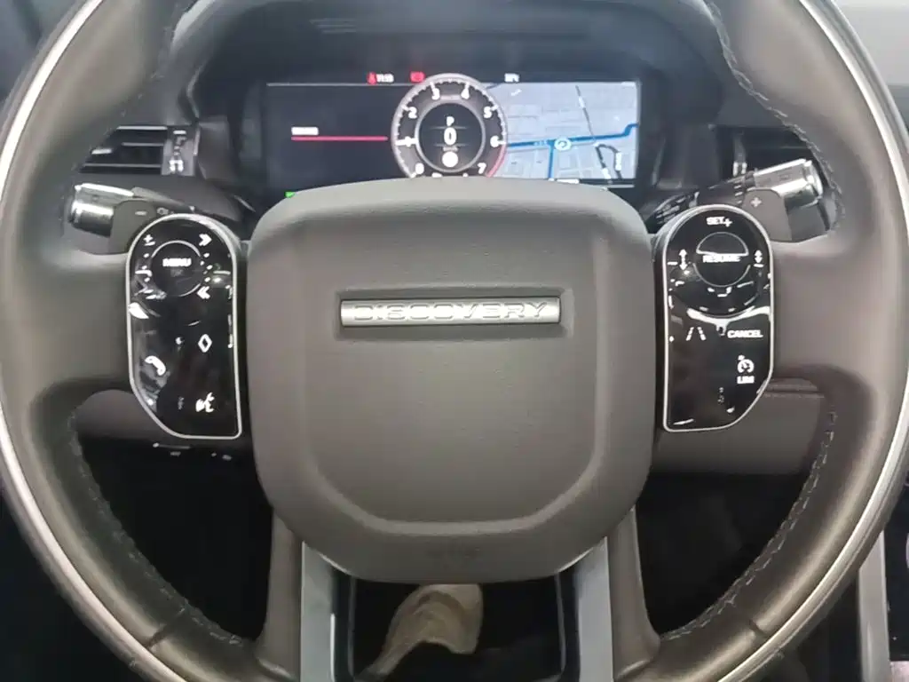 Land Rover Discovery Sport 2021 — фото 11