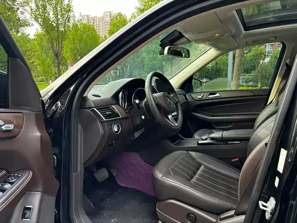 Mercedes-Benz GLE 2016