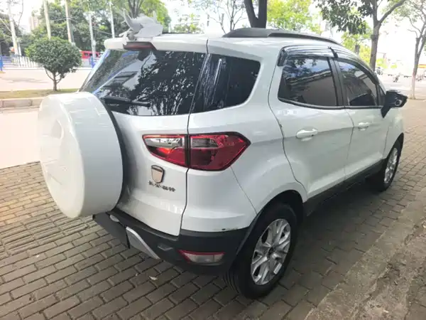 Ford EcoSport 2015
