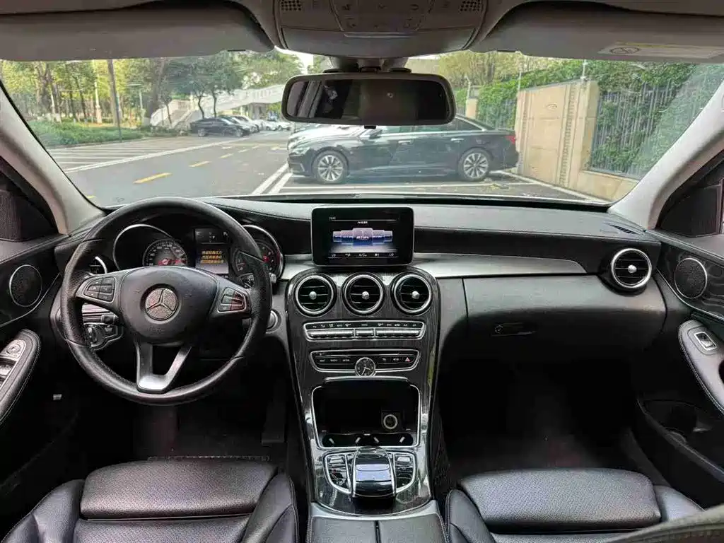 Mercedes-Benz C-Class 2018 — фото 7