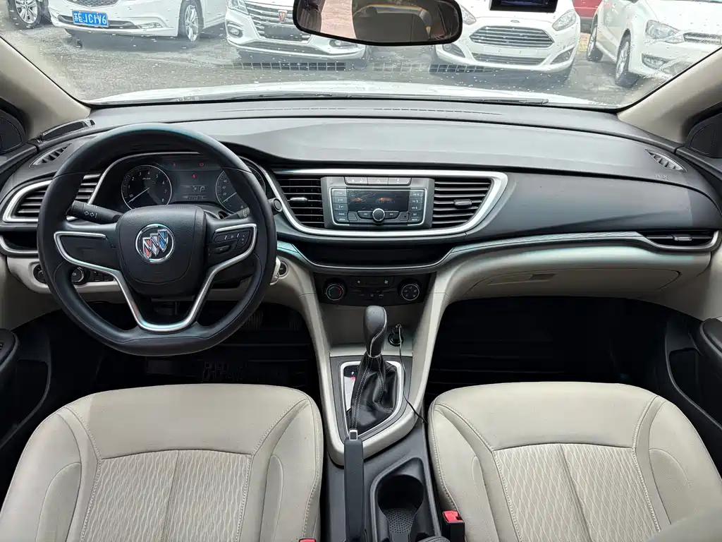 Buick Excelle 2016 — фото 10