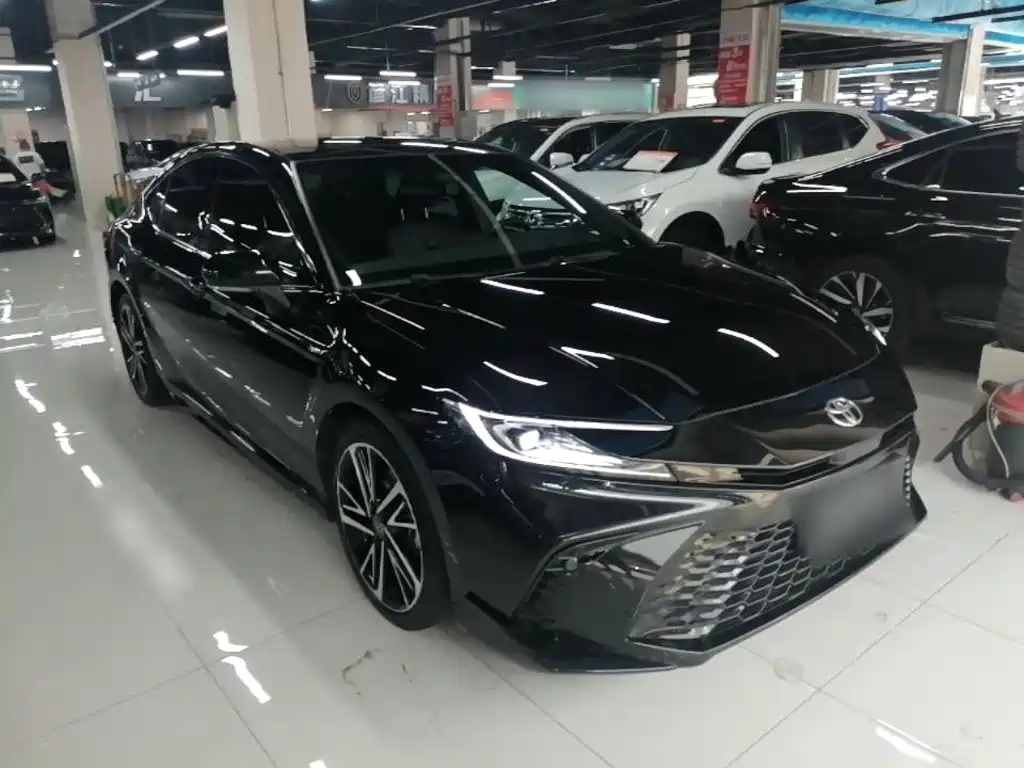 Toyota Camry 2024
