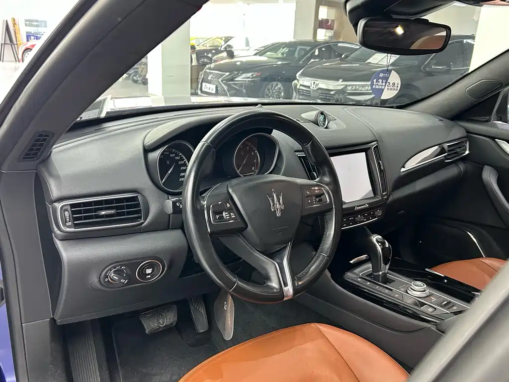 Maserati Levante 2018 — фото 7