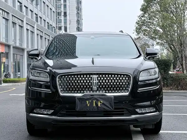 Lincoln Nautilus 2021
