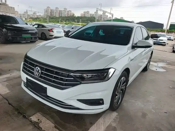 Volkswagen Sagitar 2022