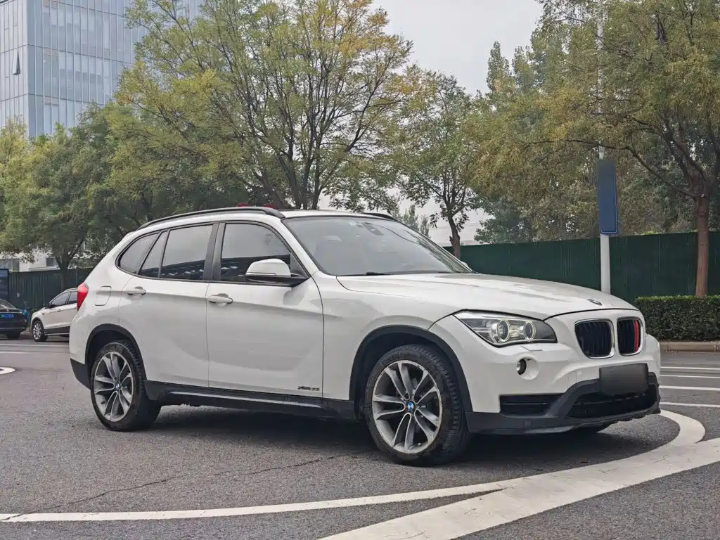 BMW X1 2015 — фото 24