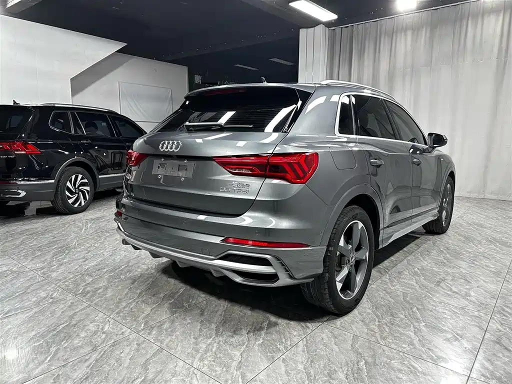 Audi Q3 2022 — фото 4