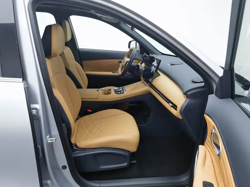Geely Galaxy Starship 7 2025 — фото 23