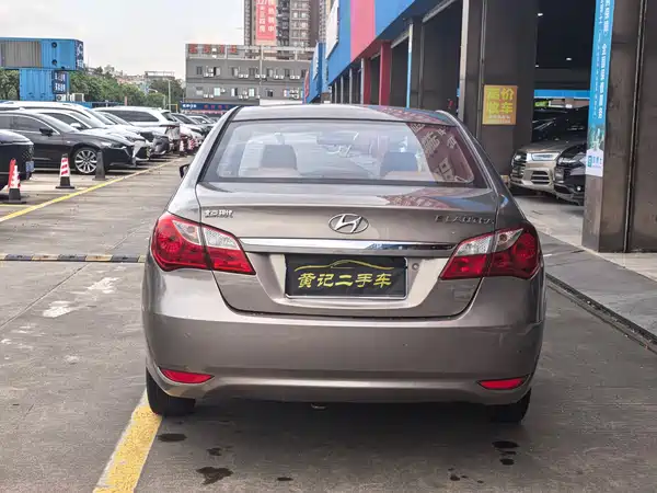 Hyundai Yuedong 2015
