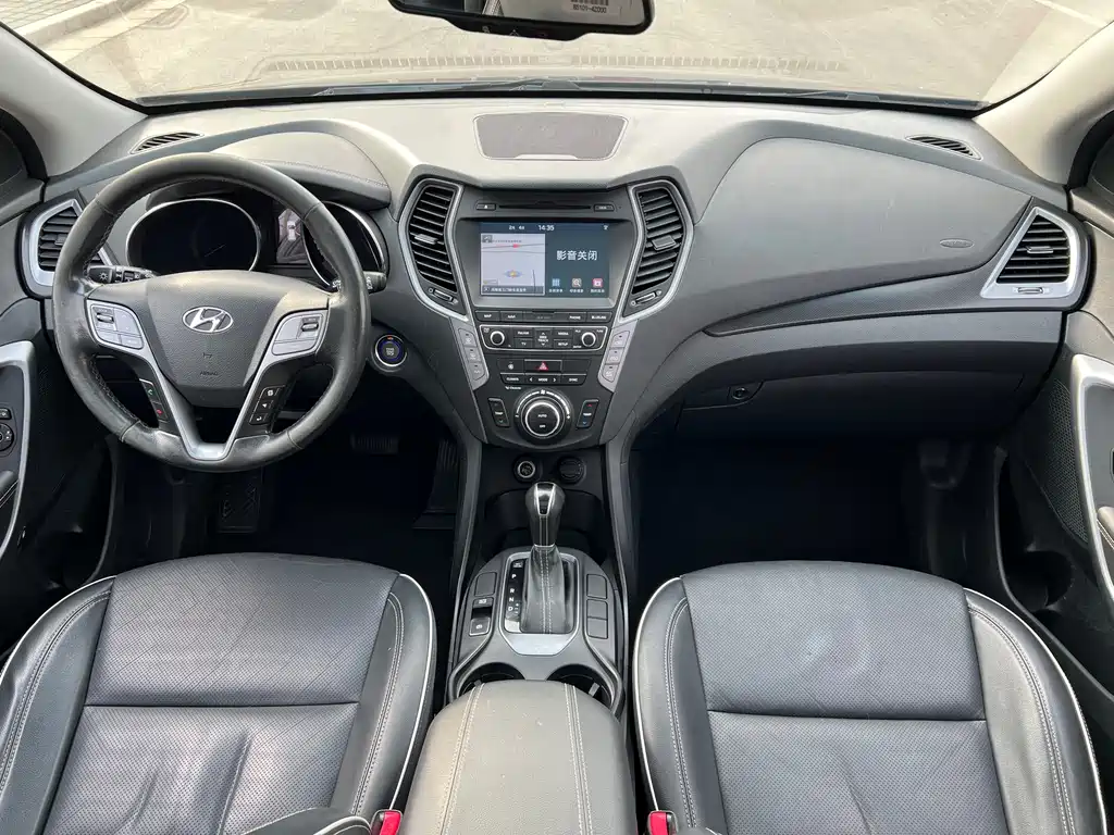Hyundai Santa Fe 2017 — фото 14