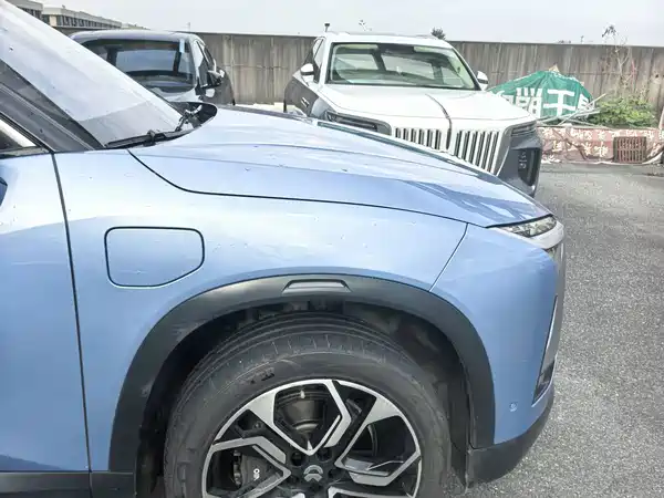 NIO ES8 2018
