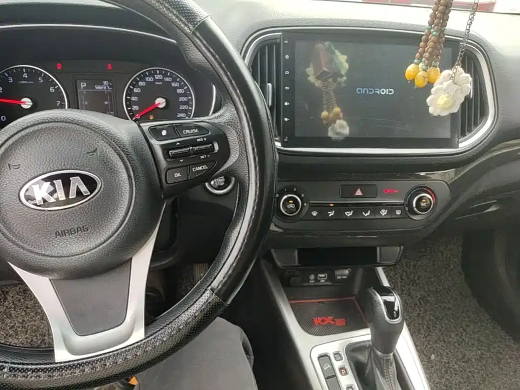 Kia KX3 2016 — фото 10