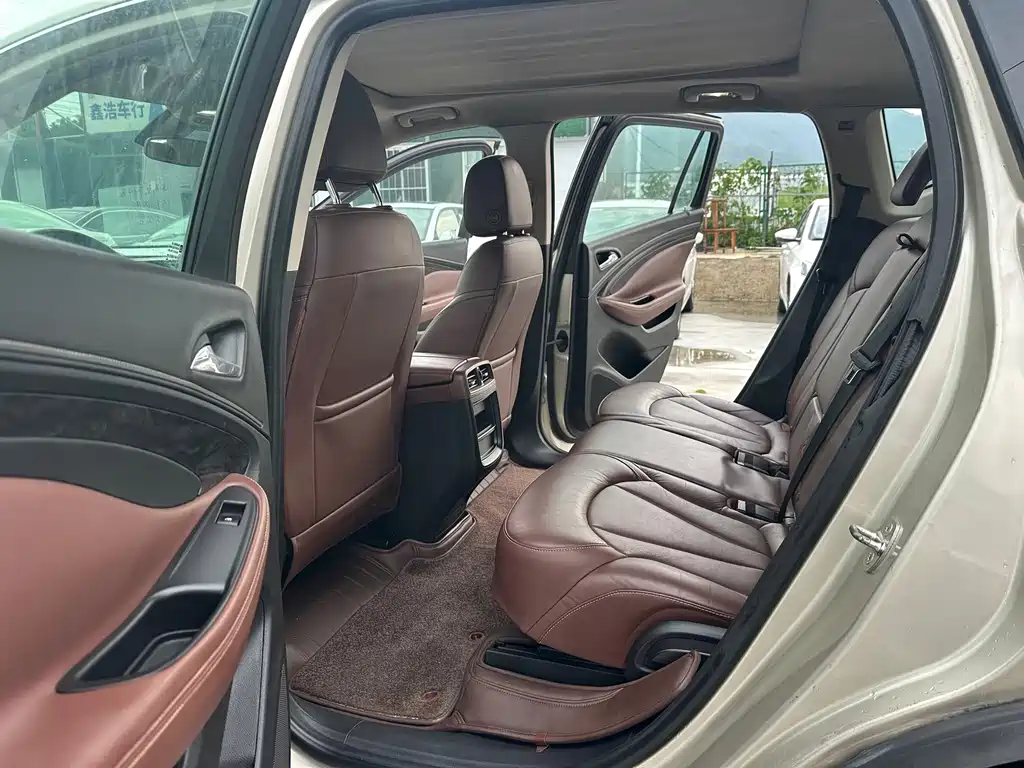 Buick Envision Plus 2016 — фото 6