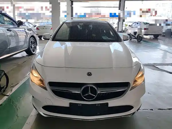 Mercedes-Benz CLA 2018