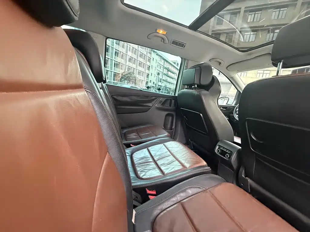Volkswagen Sharan 2015 — фото 13