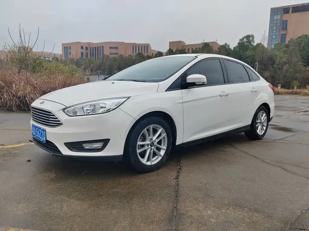 Ford Focus 2017 — фото 1