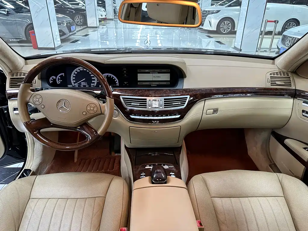 Mercedes-Benz S-Class 2010 — фото 13