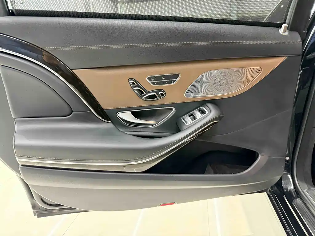Mercedes-Benz S-Class 2019 — фото 17