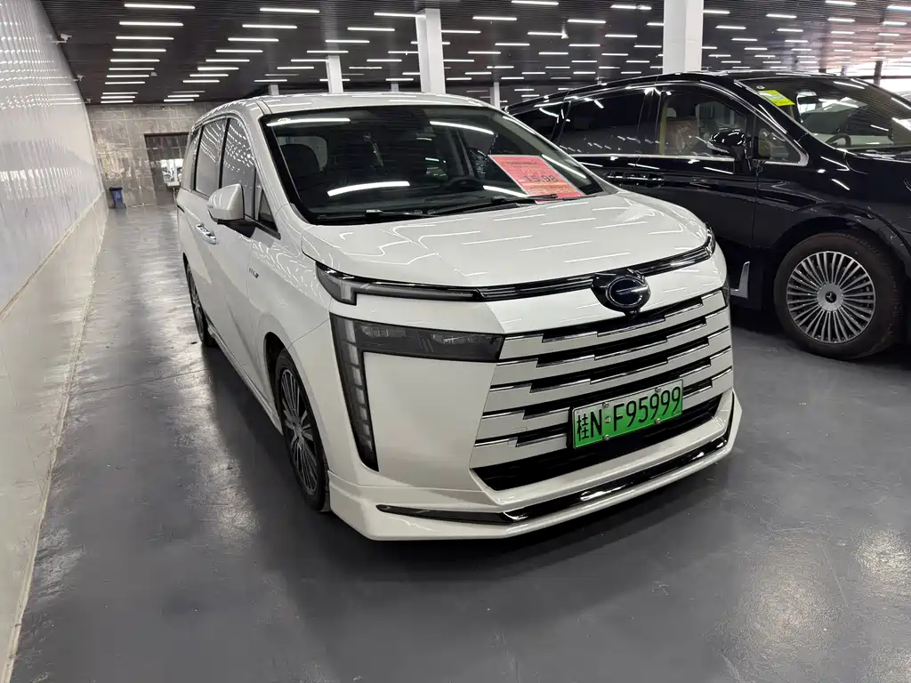 GAC Motor E8 PHEV 2025 — фото 2