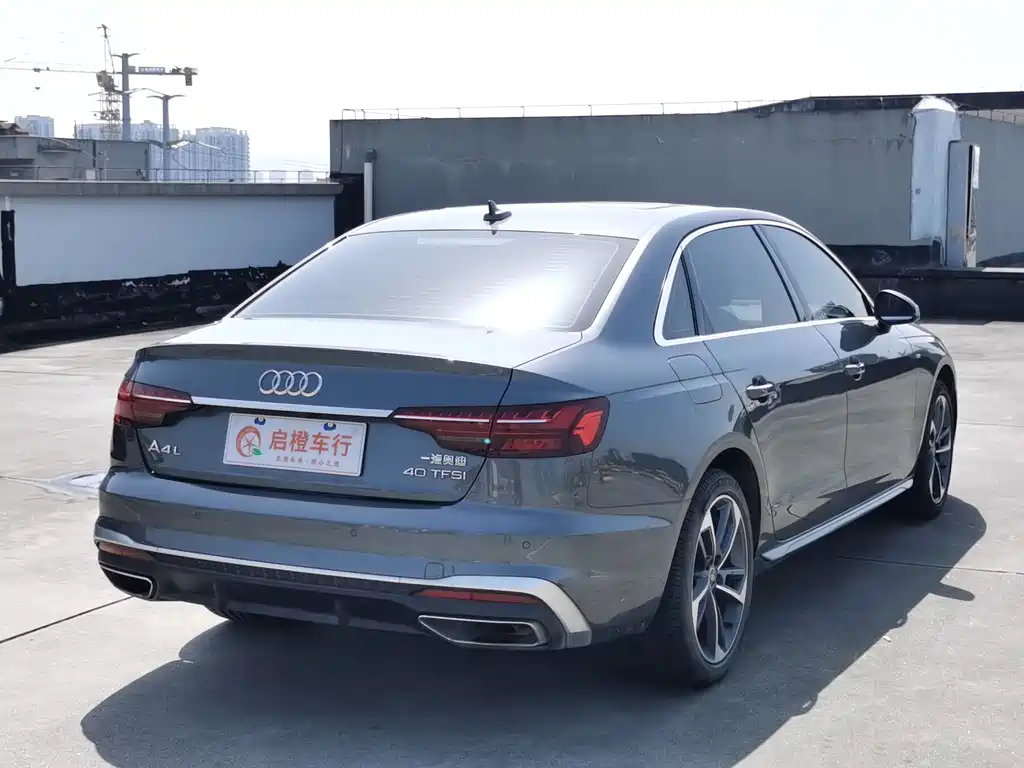 Audi A4L 2023 — фото 15
